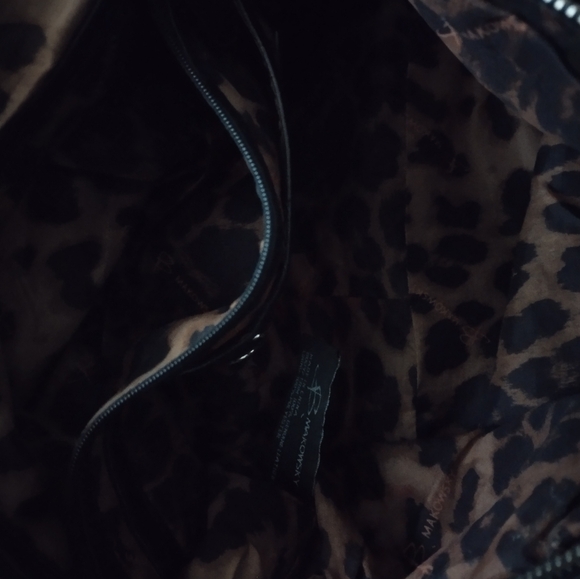 B. Makowsky Black Leather Shoulder Bag - Picture 5 of 9